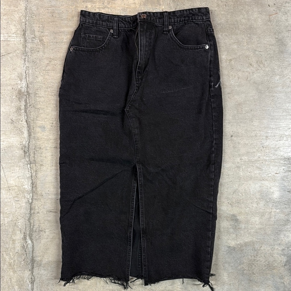 Black Midi Pencil Skirt with Slit